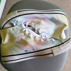 Converse Shoes - Tie-Dye All-Star Converse M12/W14 Converse Shoes - Tie-Dye All-Star Converse M12/W14